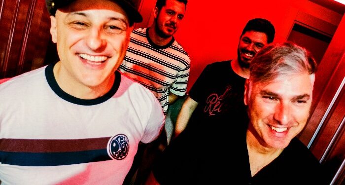 Los Marcianos despiden «Cápsula de Evasión» con un concierto frente al mar