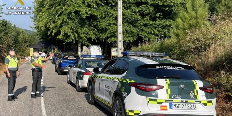 Los aficionados al Rallye Rías Baixas se disfrazan de pilotos: detectados más de 100 excesos de velocidad