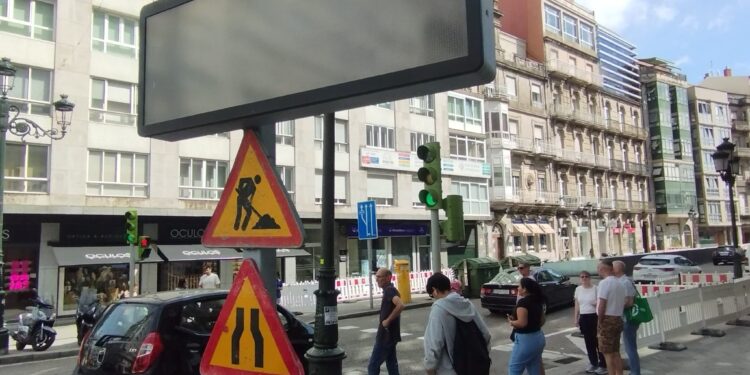 Las obras de humanización de Vigo se cobran más víctimas: corte de tráfico en Lepanto y el acceso a la autopista