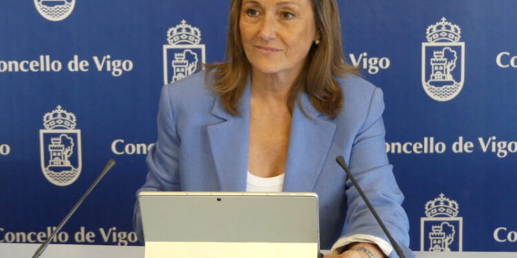 «Pardo de Vera acumula ya más acusaciones que méritos para obtener la Medalla de Vigo»