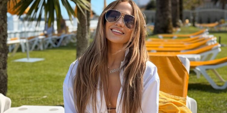 Persiste el error de la gran diva: Jennifer Lopez cita a sus fans con un «See you tomorrow Vigo!»