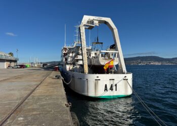 Un curso en el buque escuela ‘Intermares’ aborda en Vigo el control para una gestión pesquera «justa»
