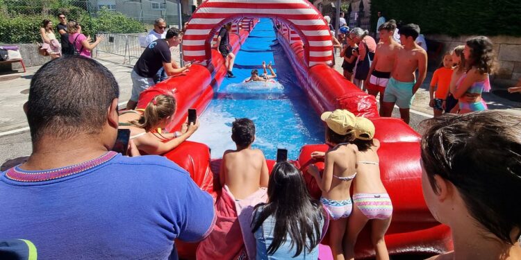 Plan refrescante (y gratis) para el fin de semana: un tobogán gigante de 65 metros