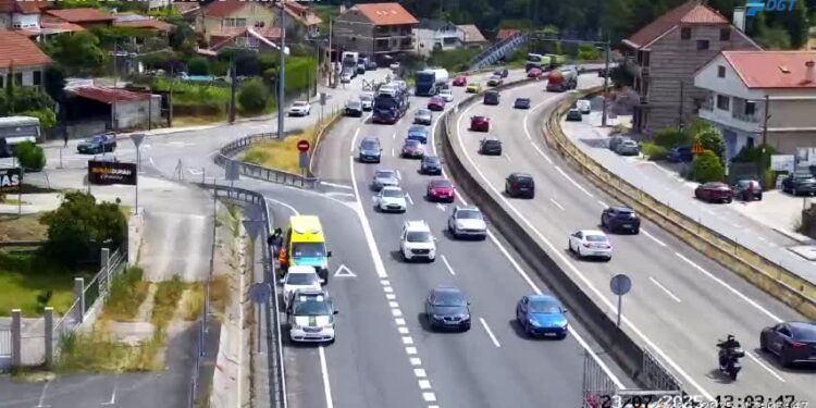 Retenciones kilométricas en la A-55 por una nueva colisión entre dos coches