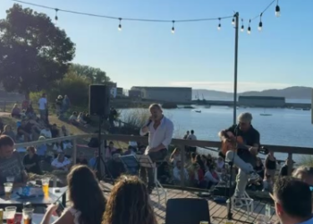 Los chiringuitos de playa de Vigo (menos en Argazada y Alcabre) «ya pueden empezar a funcionar esta tarde»