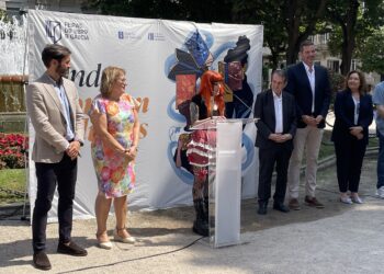 La Feria del Libro de Vigo cita a los mejores autores gallegos y rinde tributo al inolvidable Domingo Villar