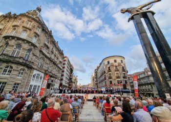 Del folk internacional a la tradición más gallega: la Festa da Cultura toma el relevo en Porta do Sol