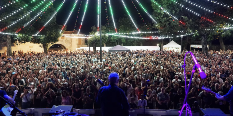 La mítica romería del verano de Vigo calienta motores: de la orquesta más excéntrica a un clásico del pop latino