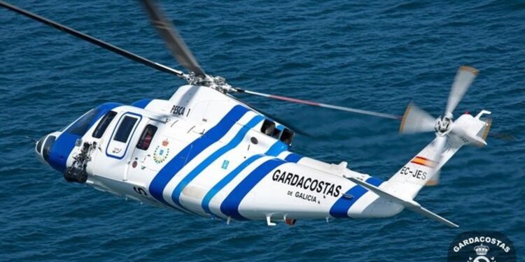 Evacuado el tripulante de un palangrero gallego a 130 millas de Vigo