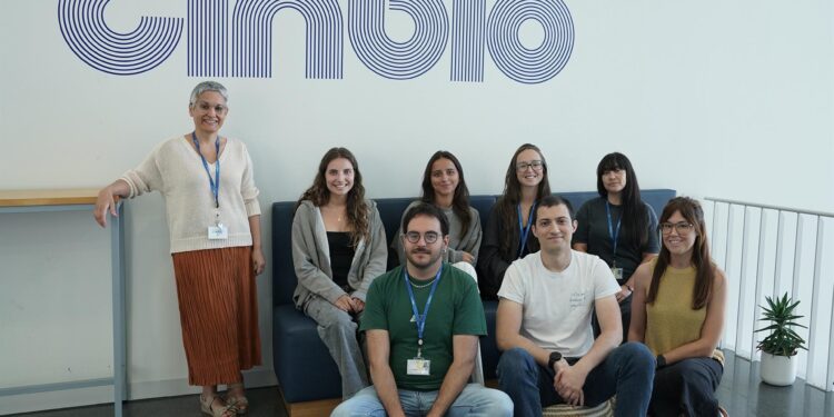 Investigadores de la UVigo identifican una vulnerabilidad clave en la resistencia de algunos cánceres a los fármacos