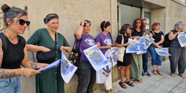 Feministas piden trasladar al hospital Meixoeiro de Vigo el servicio de reproducción asistida
