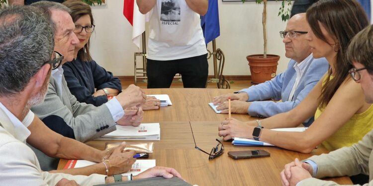 «Consenso» sobre Elduayen y Beiramar tras una «fructífera» reunión entre Caballero y Xunta