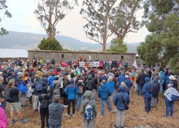 El homenaje a las víctimas del franquismo en la isla de San Simón urge su declaración como lugar de memoria