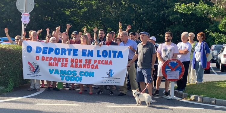 El mal estado de las instalaciones deportivas de Vigo llega a la Valedora do Pobo