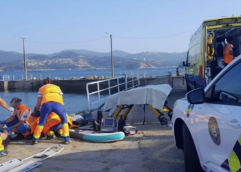 Heridos graves un adulto y un niño de 10 años tras chocar con una moto de agua contra un muelle