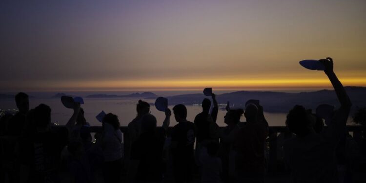 Noche de Perseidas en Vigo para observar las estrellas y el firmamento