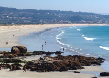 Tragedia en la playa de A Lanzada: muere ahogado un hombre de 78 años