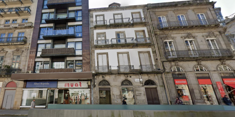 Vía libre para reformar un centenario edificio de 142 años en el centro de Vigo pero no para ganar una zona verde