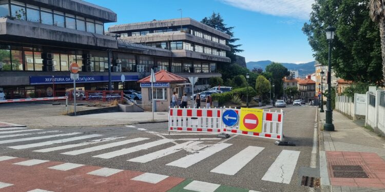 Primeras restricciones de tráfico en pleno centro de Vigo por las obras de las rampas del Paseo de Granada