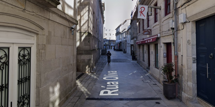 Detenido en Vigo con un móvil robado tras romper botellas de las terrazas del Casco Vello