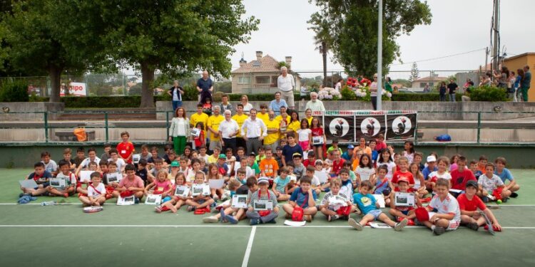 El mal estado del complejo de Samil se cobra nuevas víctimas: «Hemos pagado un campamento deportivo»