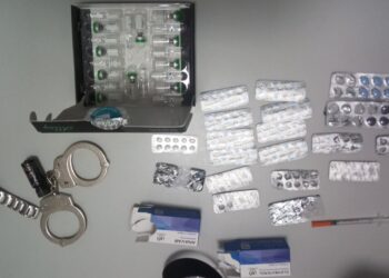 Sorprendido en Vigo con anabolizantes, Viagra y casi 4.000 euros en efectivo