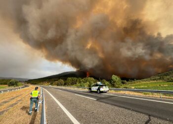 Restablecida la circulación de trenes en Galicia bloqueados por los incendios