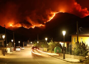 Galicia logra avances favorables frente a los incendios: cuatro estabilizados