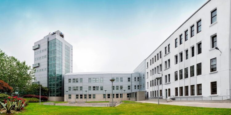 La Universidad Intercontinental de la Empresa estrena el Grado de Derecho en su campus olívico