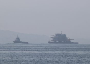 Una enigmática estructura irrumpe en la Ría de Vigo