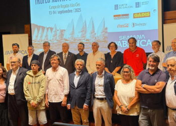 Despliegue en Galicia (tamén no interior) de competicións náuticas: esquí, vela, piragüismo e remo