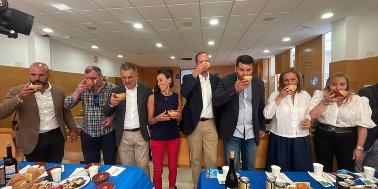 Manjares a precios populares, conciertos y talleres infantiles: así regresa la Festa do Marisco de Vigo