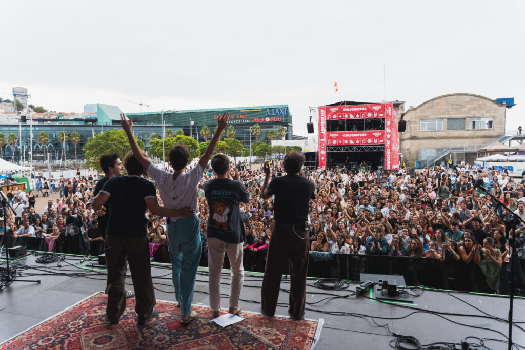 Larga vida al Galicia Fest: 13.000 personas bajo el sol, la lluvia y la magia de Vigo