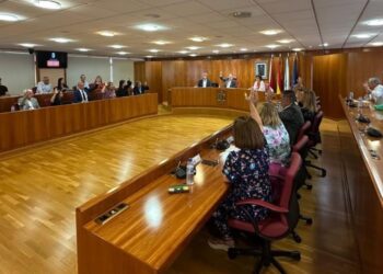 El PSOE pasa el rodillo para aprobar una ampliación del presupuesto de 72 millones