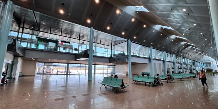 Nuevos ventanales en Peinador