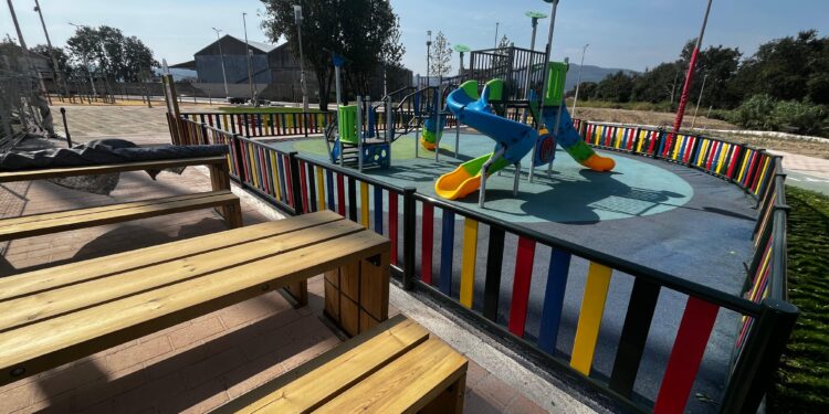 Arrancan las obras para urbanizar el nuevo polígono de Navia: «En 2028 serán realidad 1.600 viviendas»