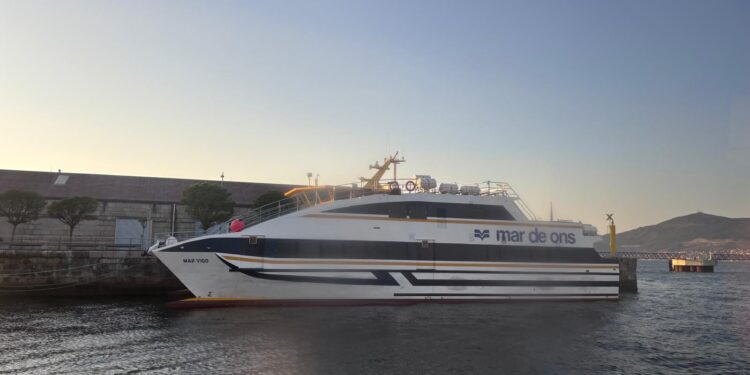El transporte de ría se refuerza por las fiestas del Cristo de Cangas y el Galicia Fest