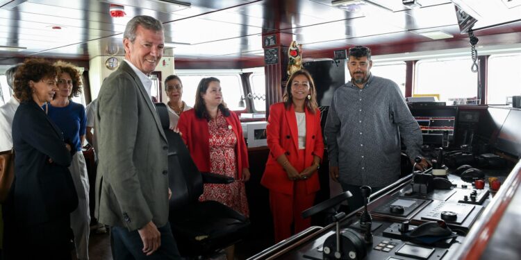 La Xunta convocará ayudas por valor de 350.000 euros para impulsar el relevo generacional en el sector pesquero