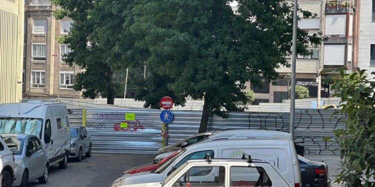 Caballero: «Arranca la obra que generará una nueva plaza y una mejora importantísima en el centro de Vigo»