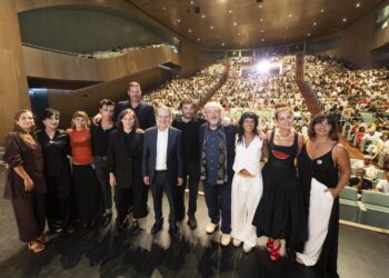 El preestreno de Romería en Vigo encumbra al cine como «embajador» de Galicia