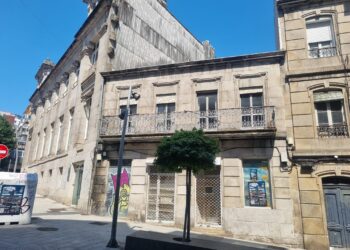Vía libre para derribar y rehabilitar un edificio en el centro de Vigo en el que se ganarán dos nuevos dúplex