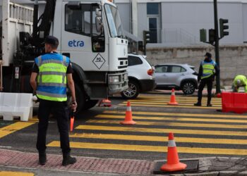 Arrestado en Vigo por llevar una pistola en el coche con el que competía con otro en la Avenida de Madrid