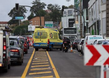 Conductores y usuarios de Vitrasa piden una solución al «caos» vivido en Vigo con el inicio del curso escolar