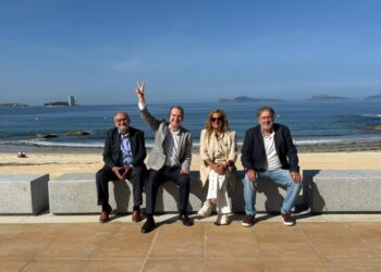 «Esto es una revolución, una nueva forma de entender la playa de Samil: la mejor del mundo»