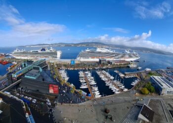 Más de 9.500 cruceristas invaden las calles de Vigo para dar la bienvenida a septiembre