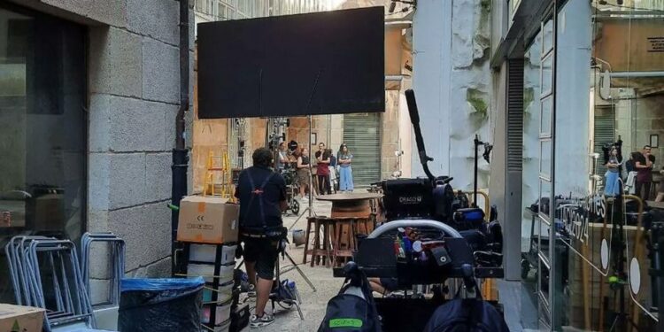 ‘Caldas, el Último Barco’ concluye su rodaje en Vigo pero el misterio sobre la serie sigue en el aire
