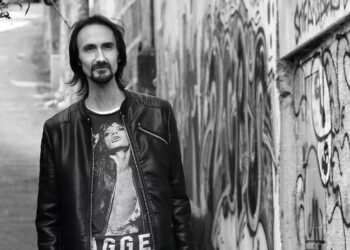 Pablo Vila regresa a los escenarios de la mano de Évame Oroza