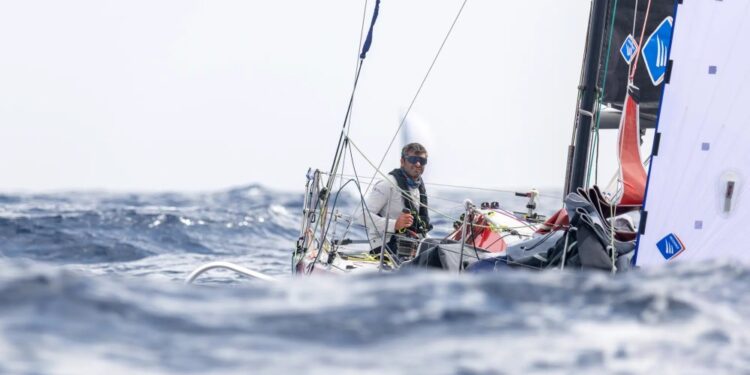 La Solitaire du Figaro se prepara para el asalto final a Vigo