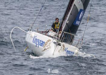 El campeón se queda en Vigo, ¿por qué el barco del ganador de la Solitaire no sale a alta mar?