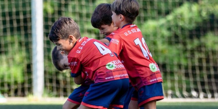 Un club de Vigo, pionero contra la toxicidad en el fútbol base